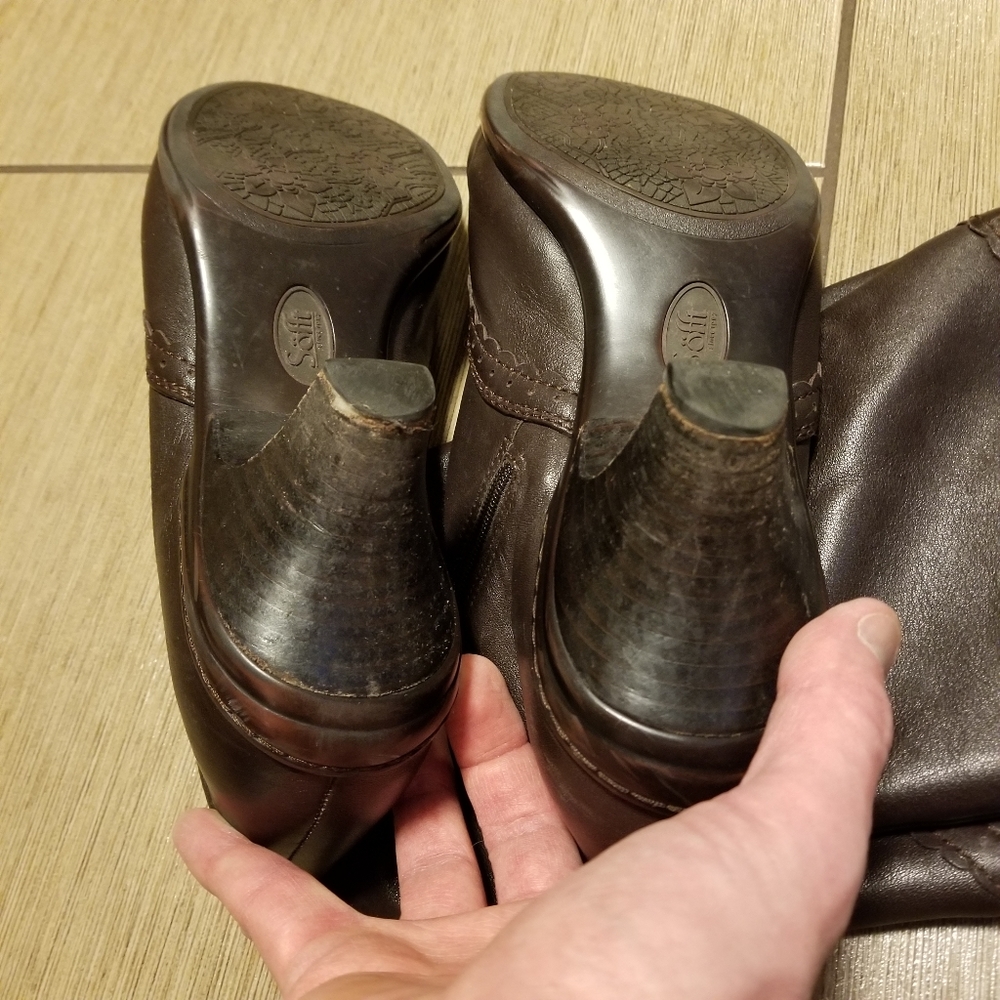 **SOLD** Sofft Tall Leather Zip Boots - Brown - Picture 8 of 8